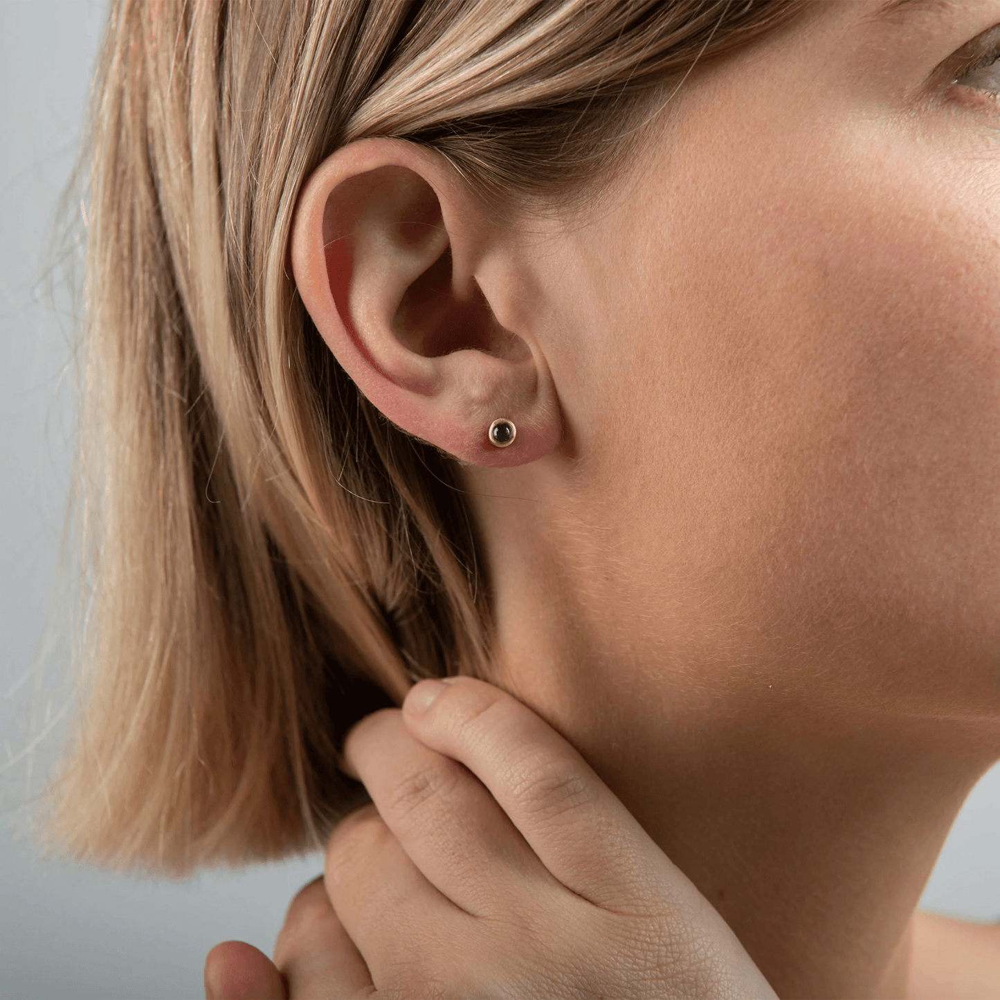 September Birthstone Stud Earrings - Blue Sapphire