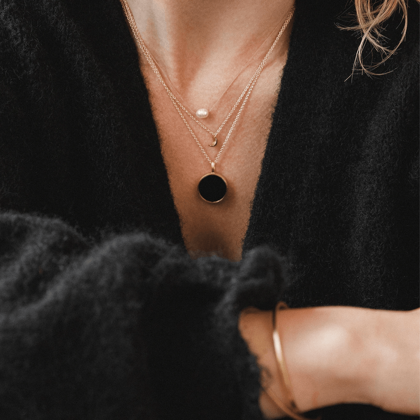 Wanderlust Life Fine Gold Chain Porthole Necklace - Black Onyx