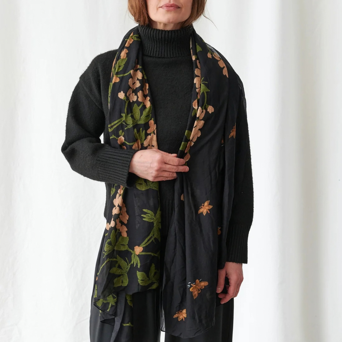 Scarf - Wisteria Black