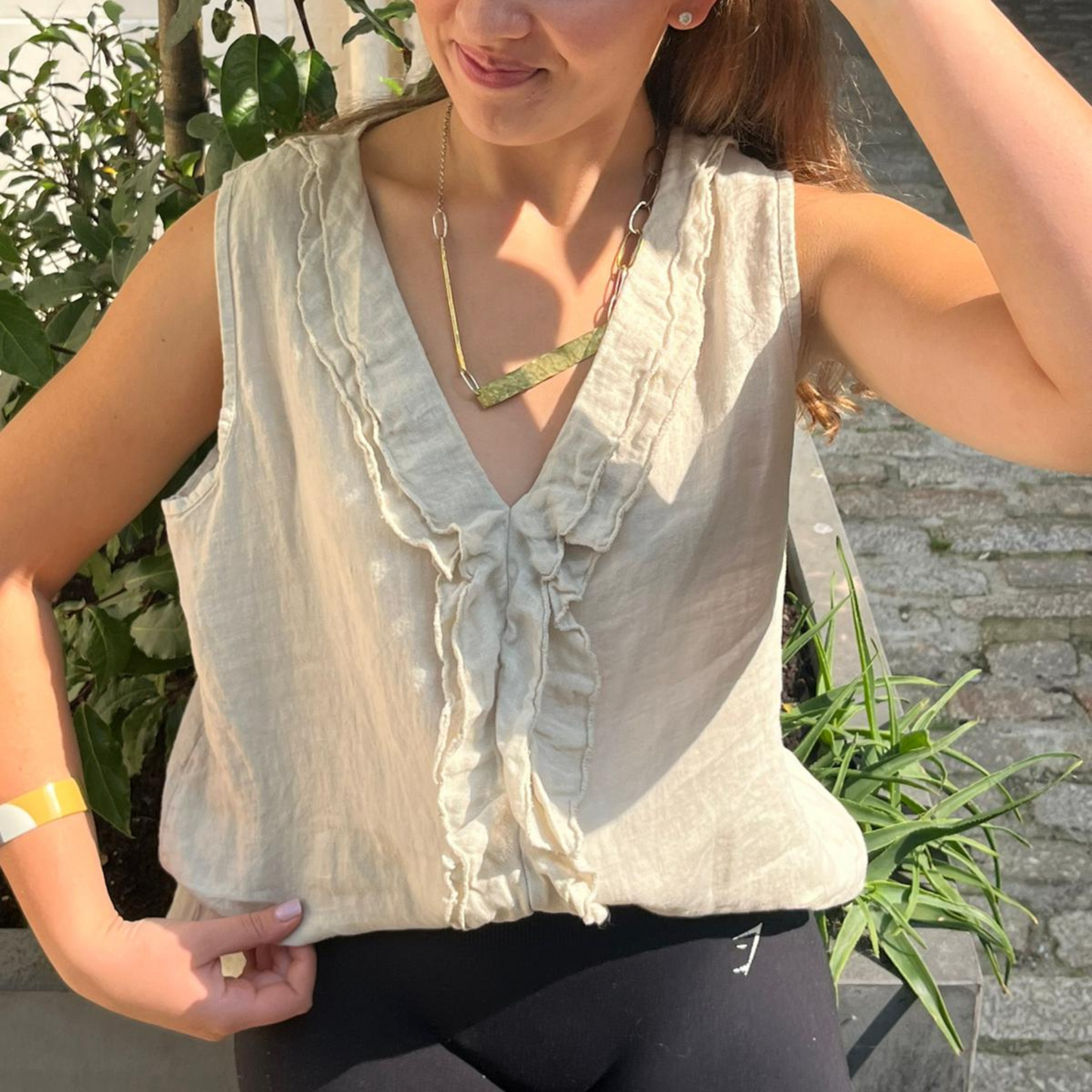 Linen Sleeveless Blouse - Beige