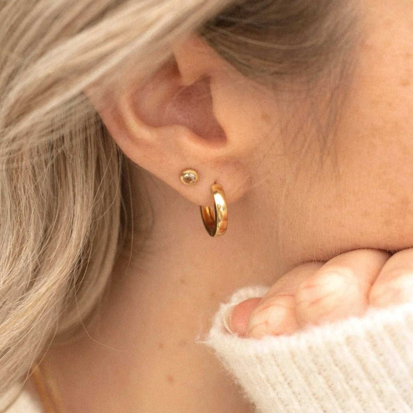 April Birthstone Stud Earrings - Quartz