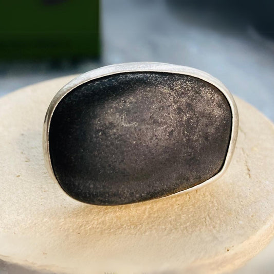 Large Oval Eco Silver Ring - Black Pebble