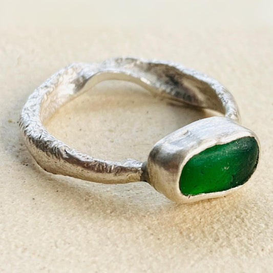 Small Eco Silver Ring - Dark Green Sea Glass
