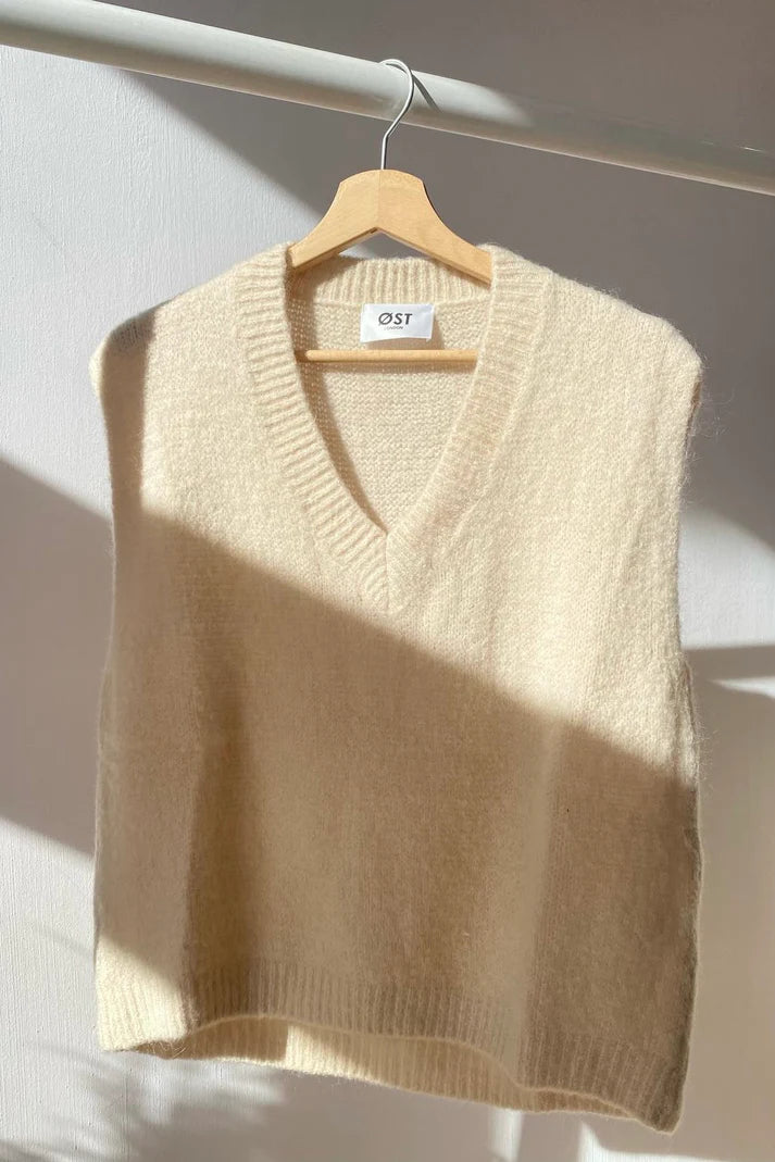 Tessa Knitted Mohair Vest - Sand