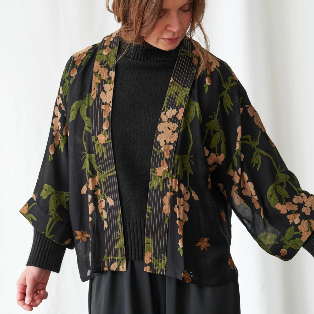 Kimono - Wisteria Black