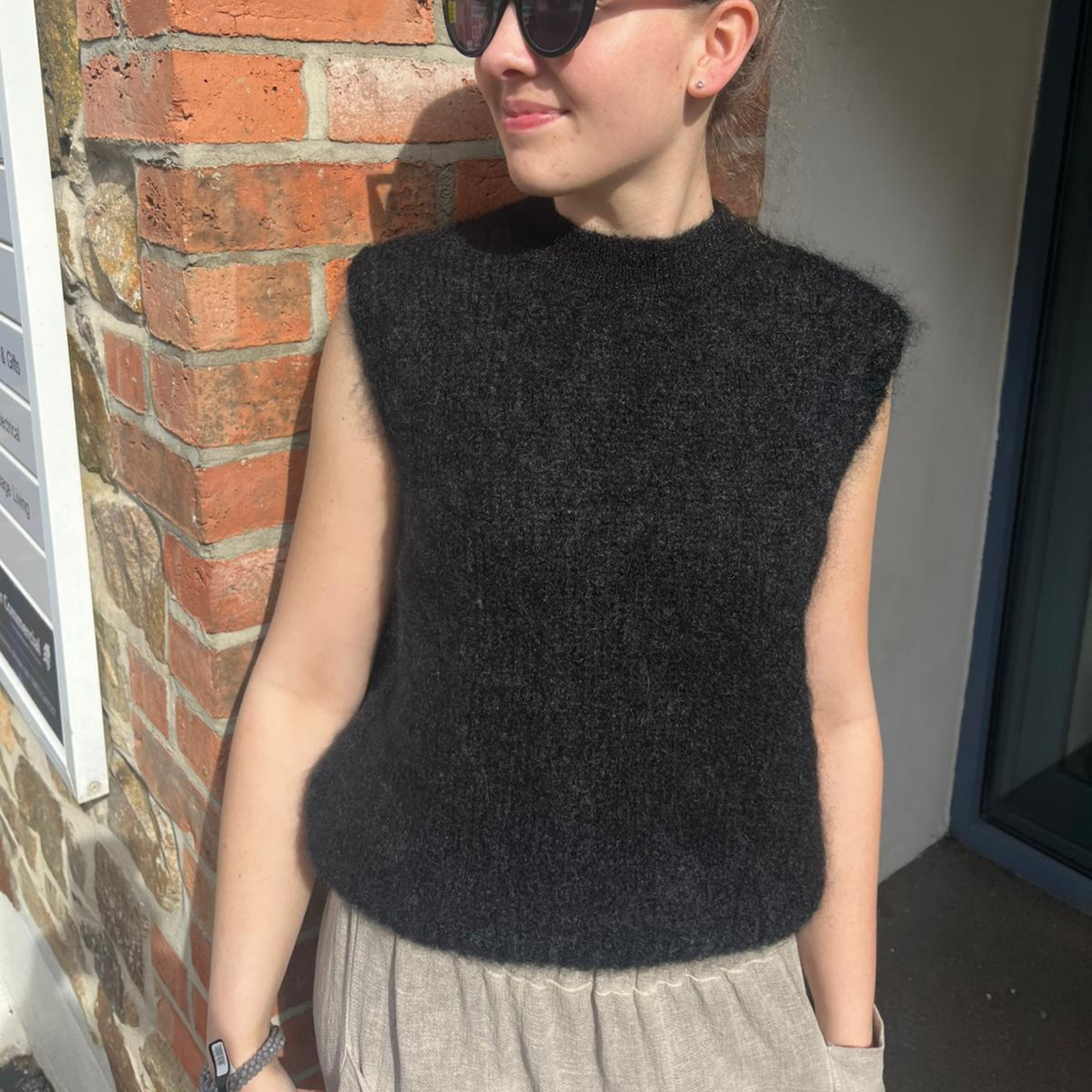 Astrid Mohair Cropped Vest - Black