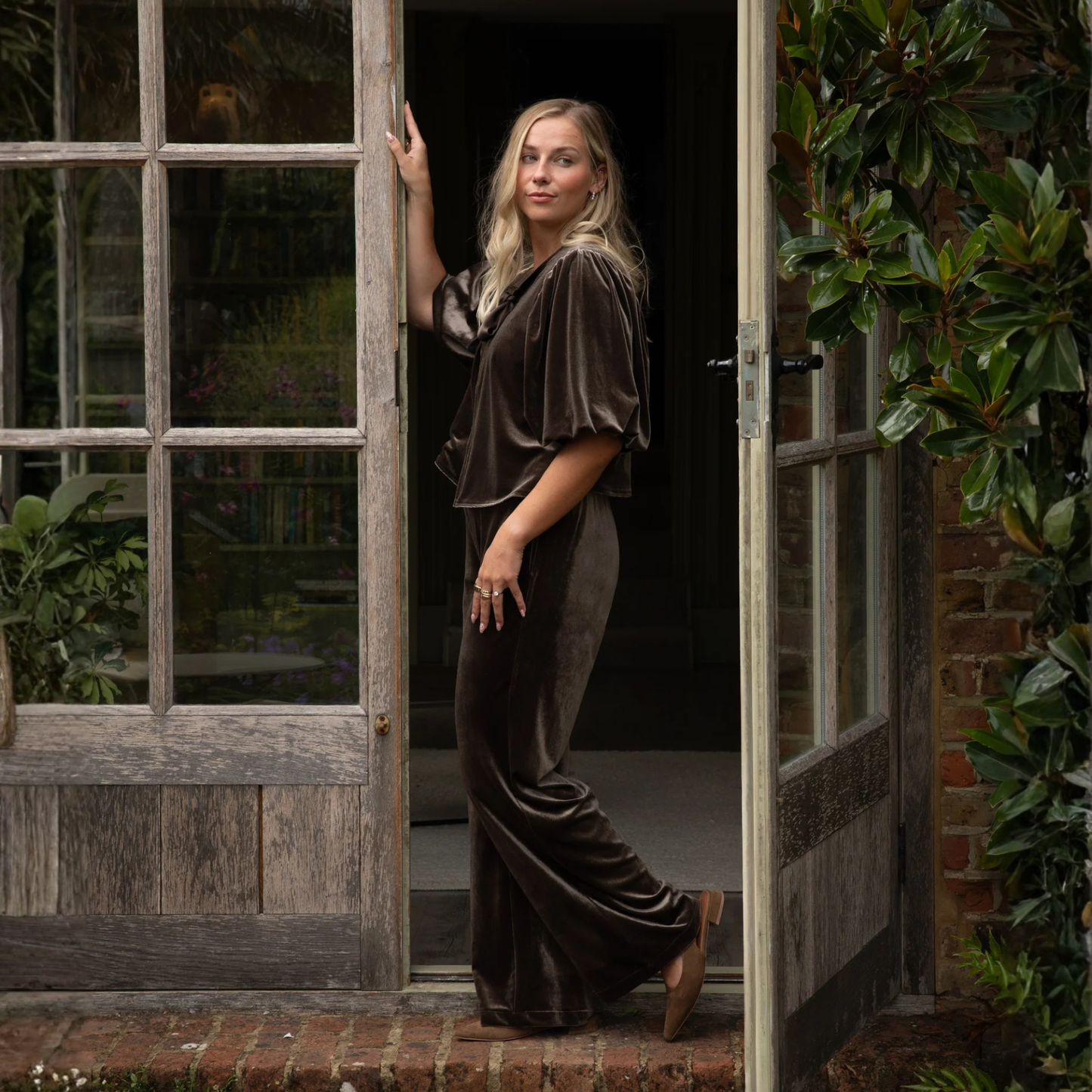 Evie Velvet Trousers - Truffle