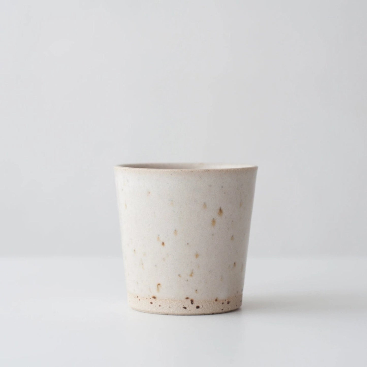 Dor & Tan Ceramic Beaker - Matte White and Speckled