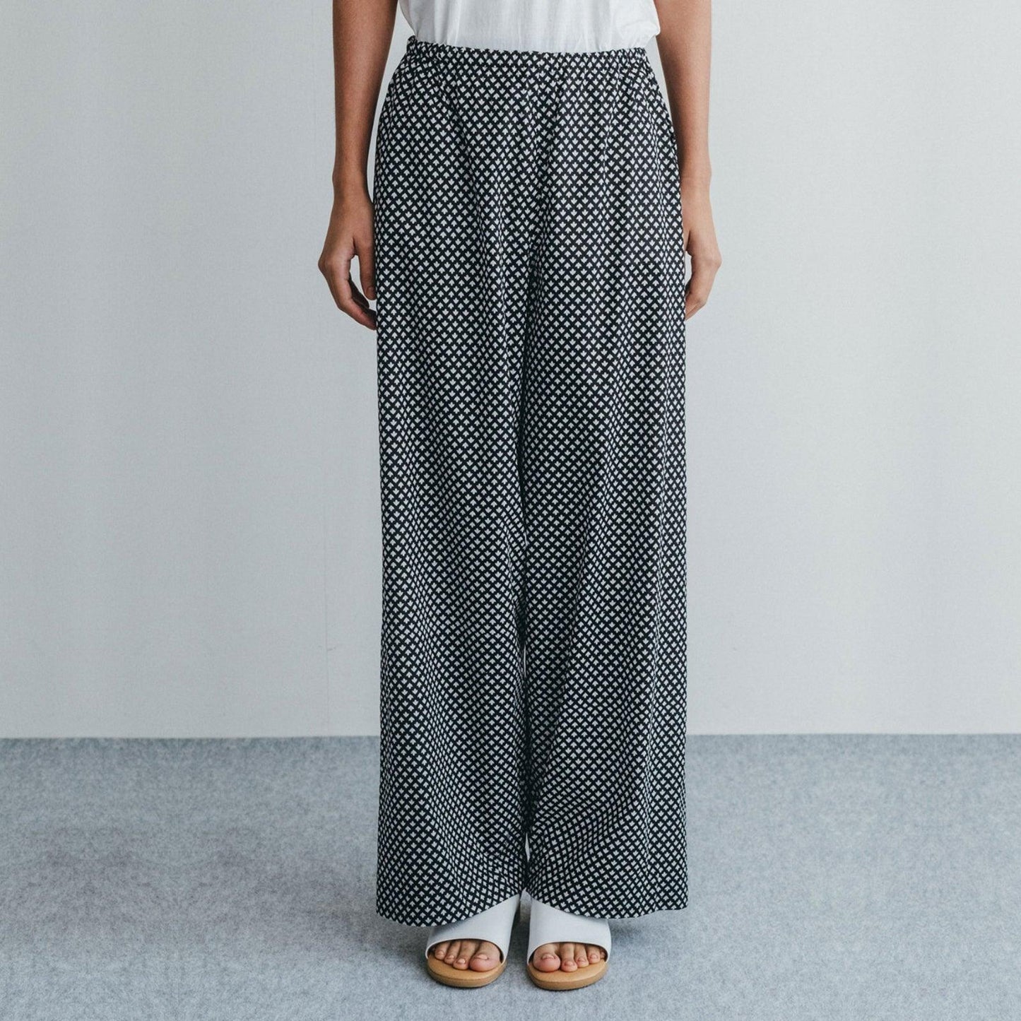 Fog Linen Cotton Charita Trousers - Leaf Black