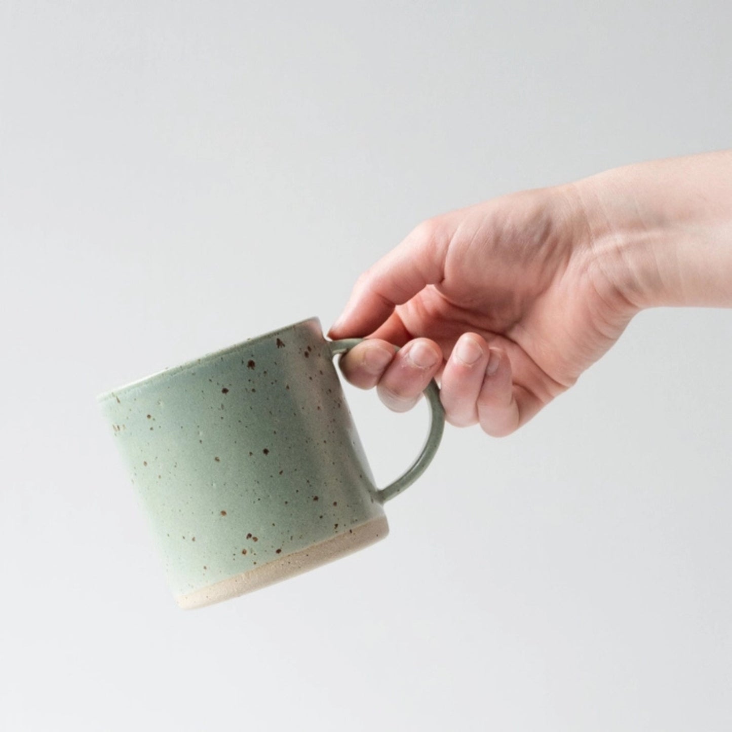 Dor & Tan Mug - Celadon and Speckled