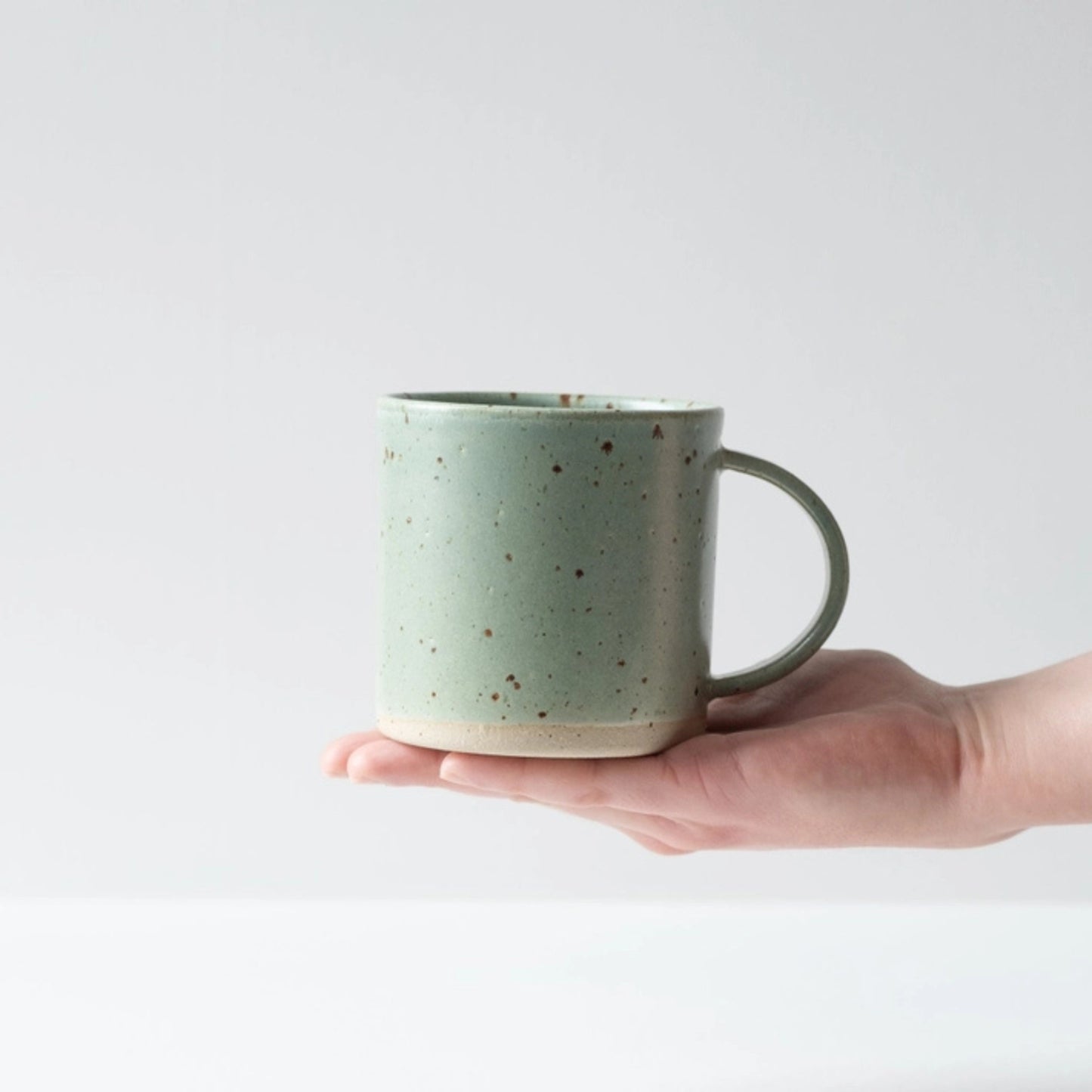 Dor & Tan Mug - Celadon and Speckled