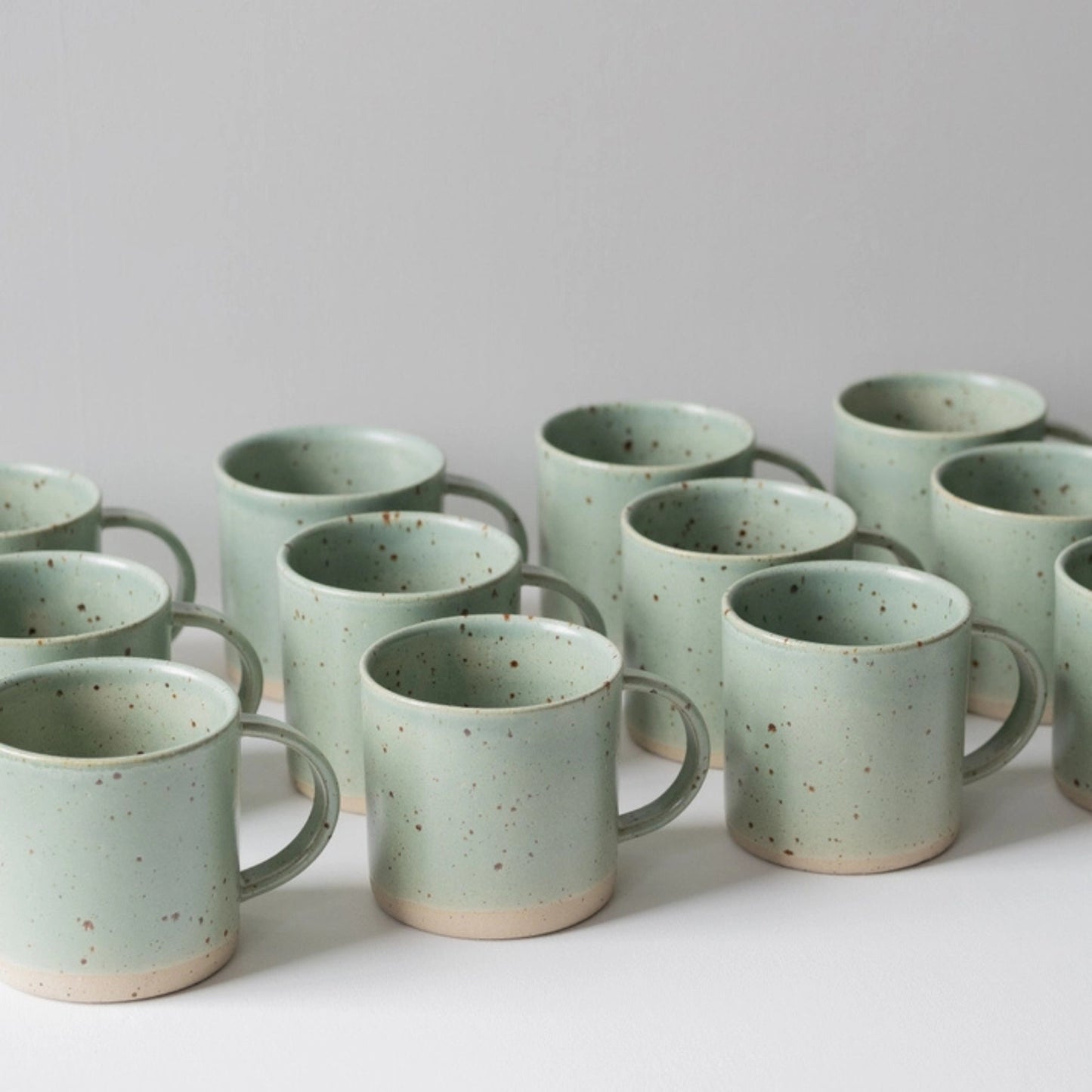 Dor & Tan Mug - Celadon and Speckled