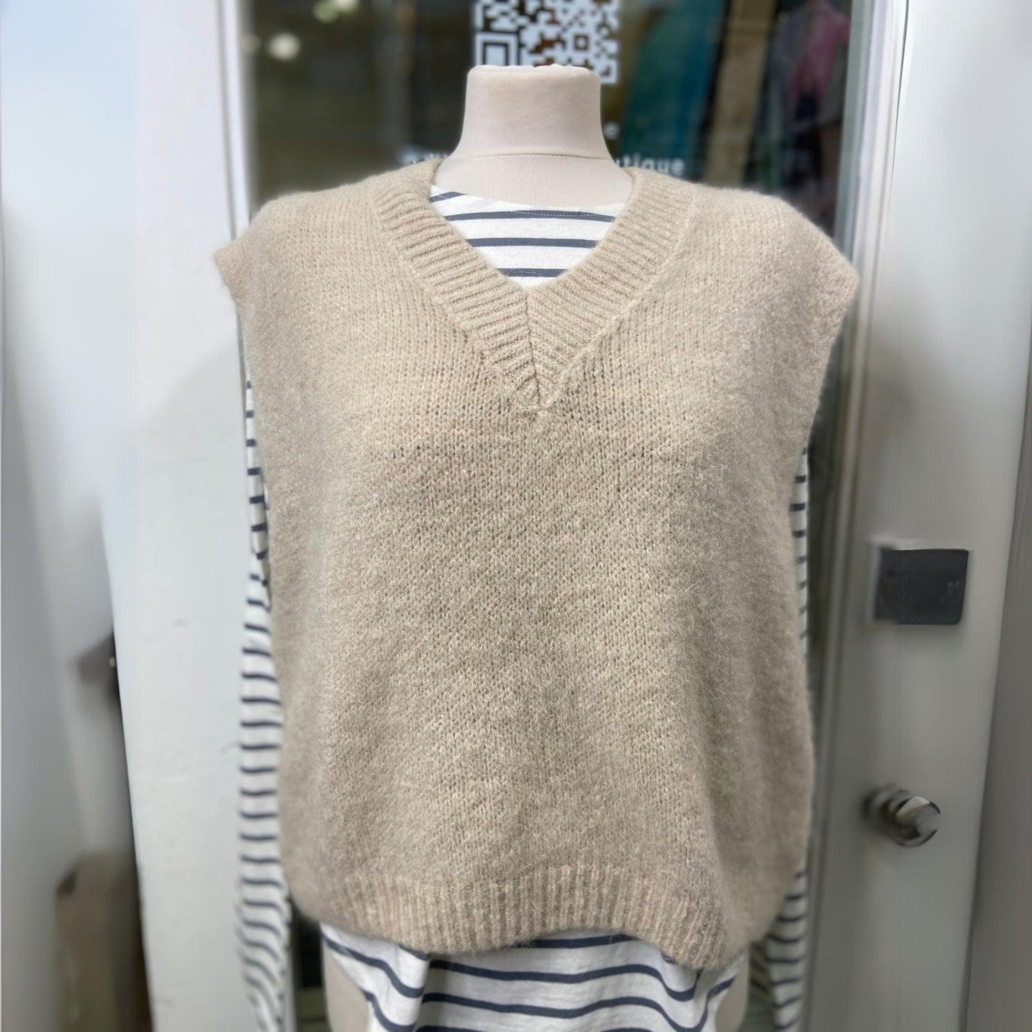 Tessa Knitted Mohair Vest - Sand