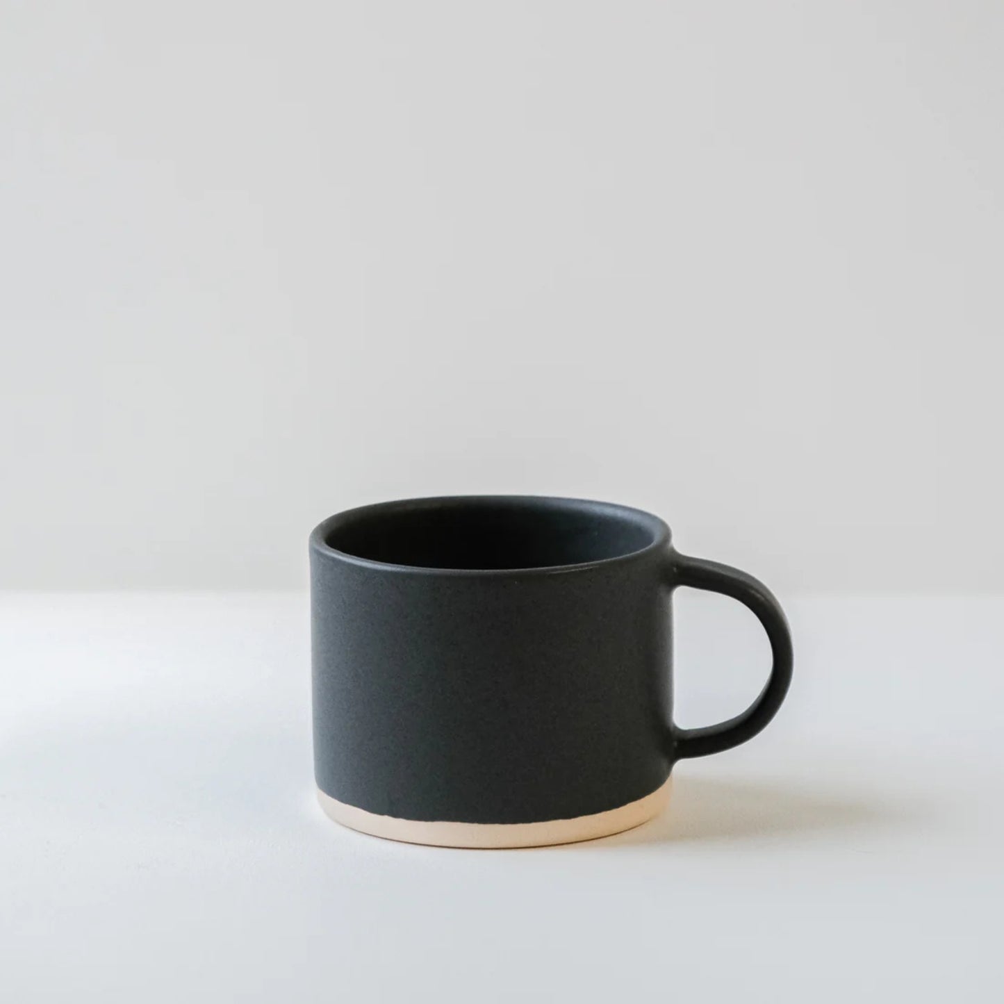 Dor & Tan Short Mug - Charcoal